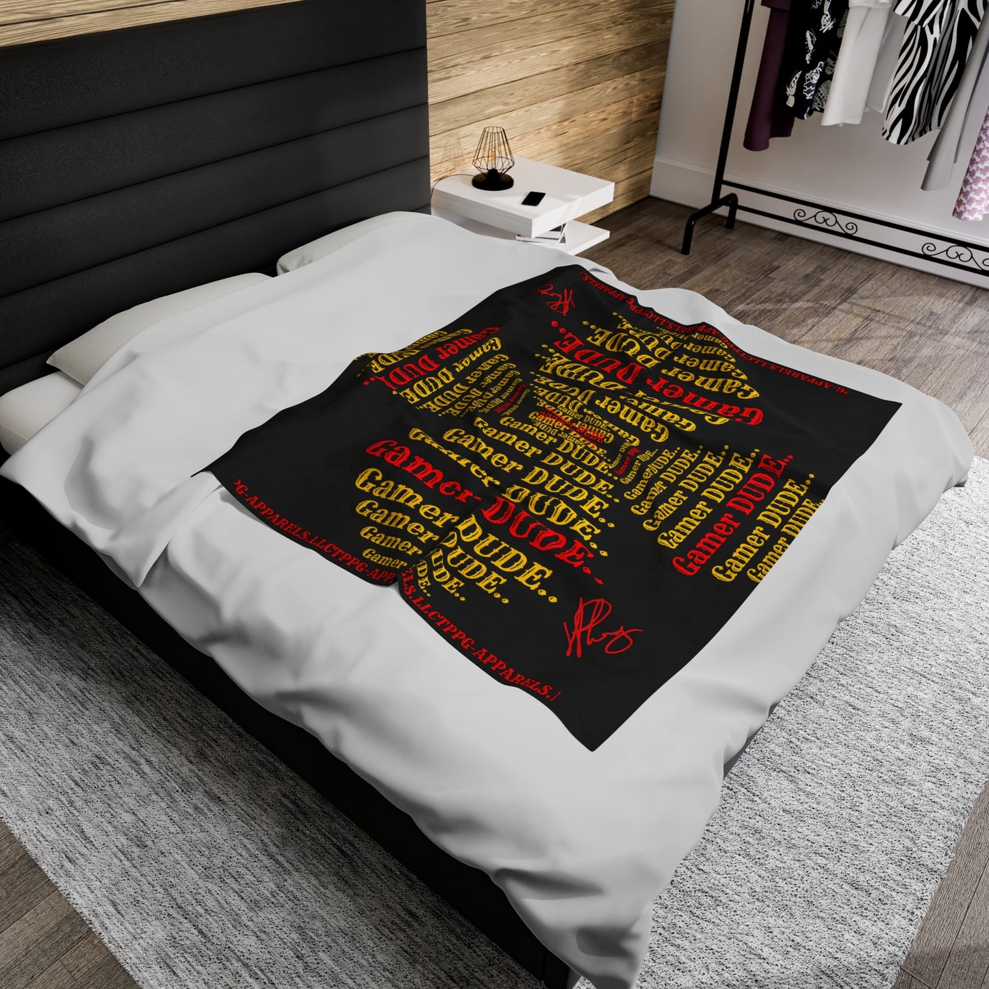 Hey Guys, another Bold Gamer Style Blanket from the "TPPG-Apparels" Brand Presents one of it's koolest designs on this Black Velveteen Plush Blanket